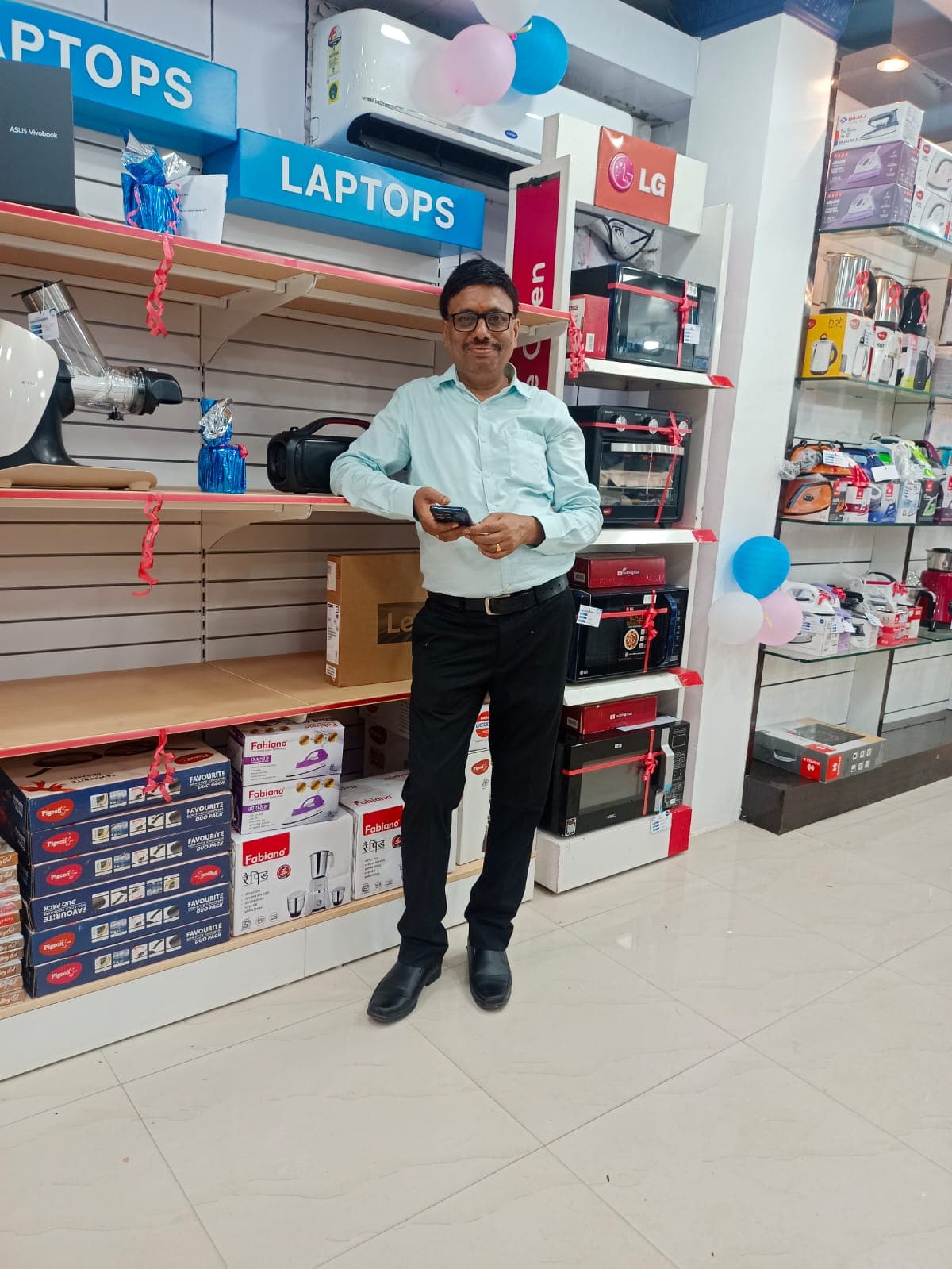 Founder of Shree Goyal Electronics